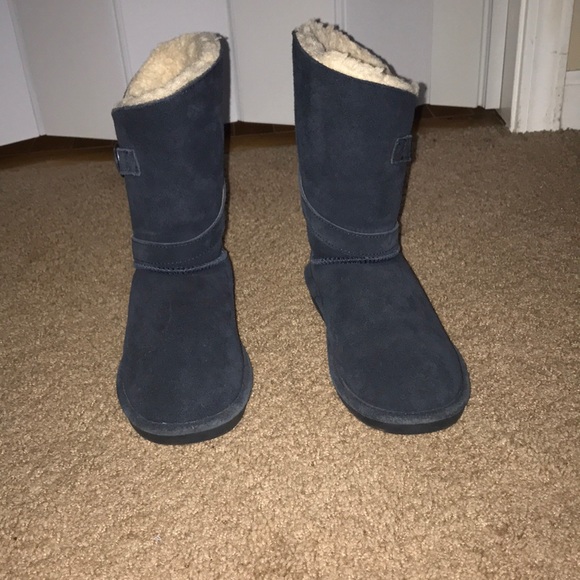 navy bearpaw boots